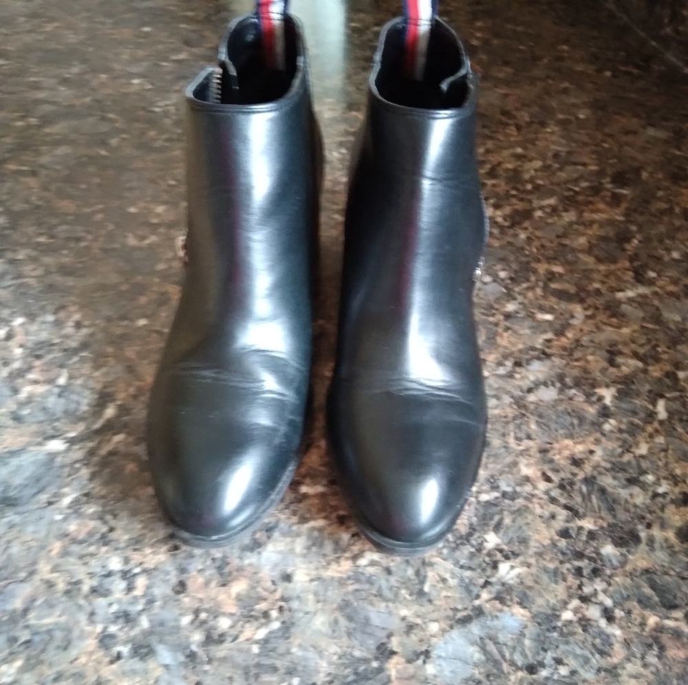 Tommy Hilfiger black ankle boot 7M - Picture 4 of 12